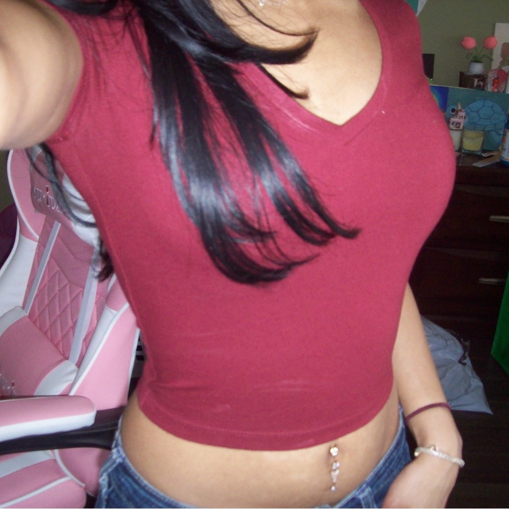 Burgundy Cropped V Neck
